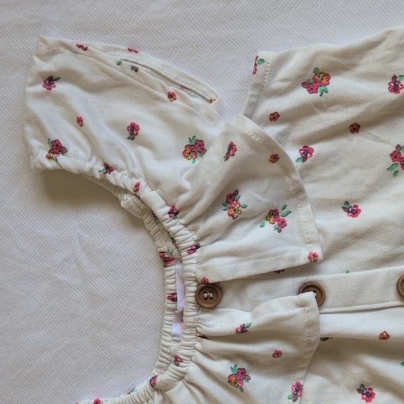 young hearts soft floral ruffle sleeve top size 4 girls - Picture 2 of 6